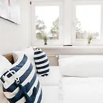Apartment Haus Marell 1.og 2 West Wenningstedt-Braderup
